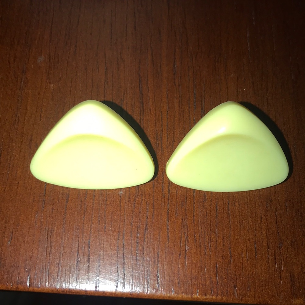 Retro Pastel Yellow Earrings